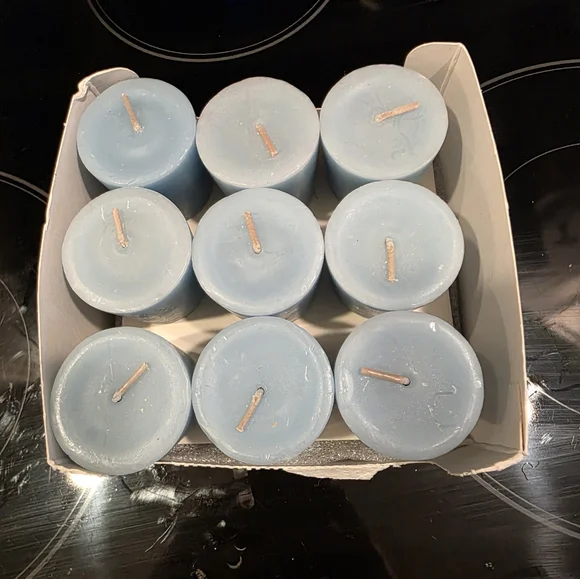 Pier One Aqua 10 Hour Votive Candles Blue Votive Candles Open Box Box Of 18 - Picture 3 of 4